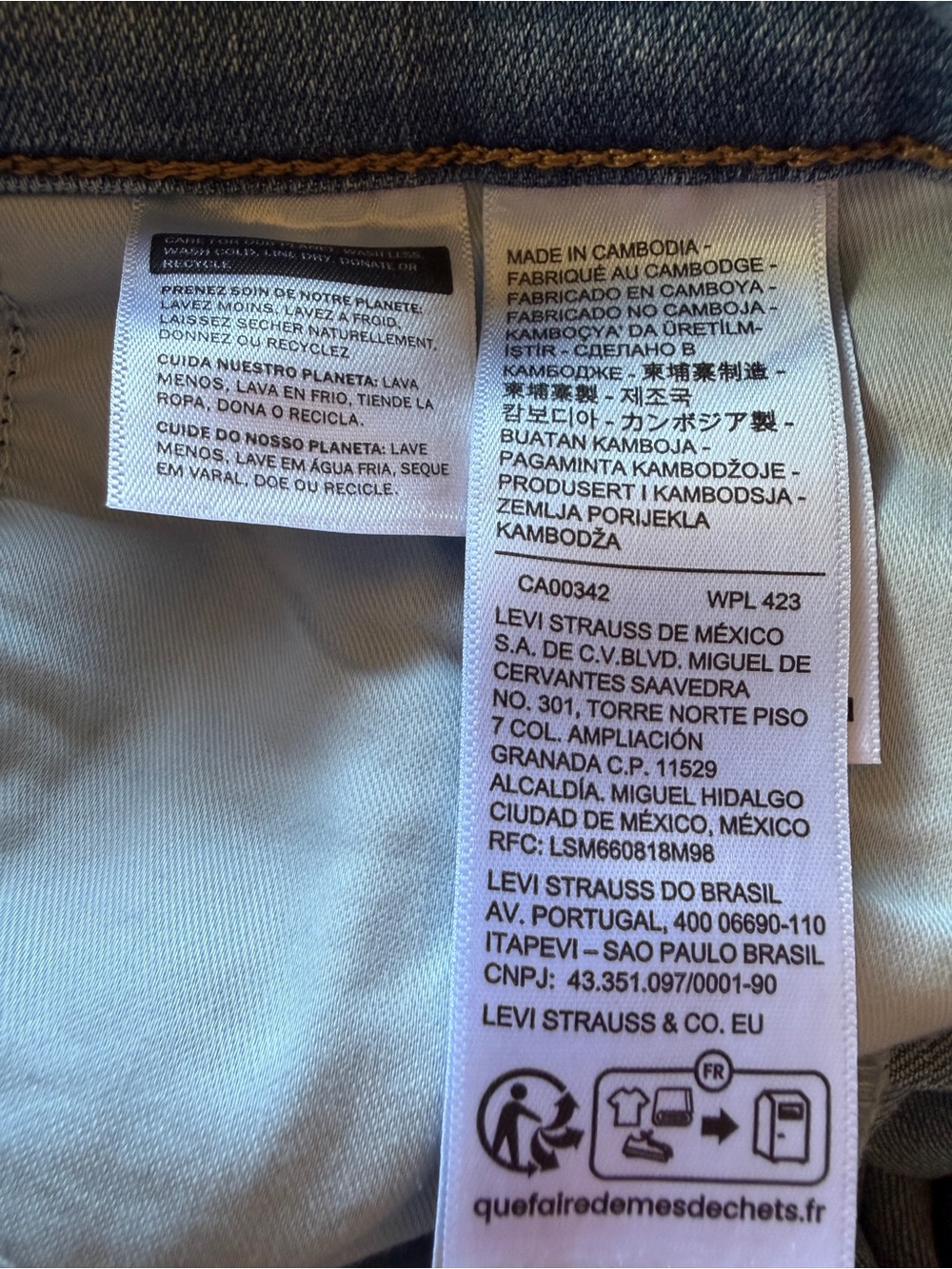Levi's 311 Shaping Skinny Capri Jeans Mid Rise Tummy Control Light Wash 18W NEW - Picture 12 of 14